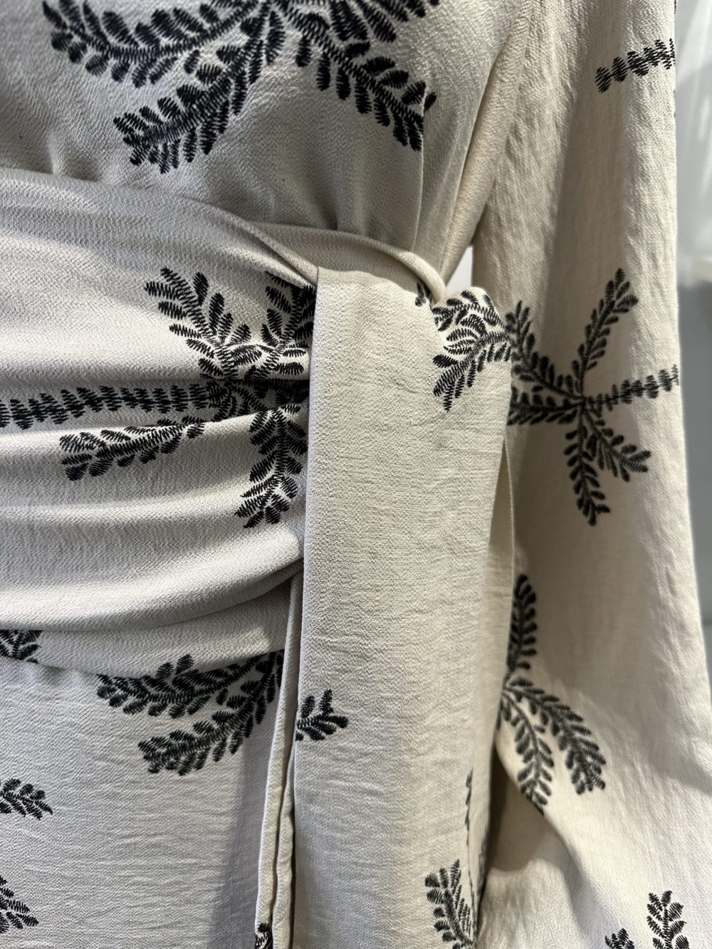 Robe à motifs Lin BEIGE – Image 2