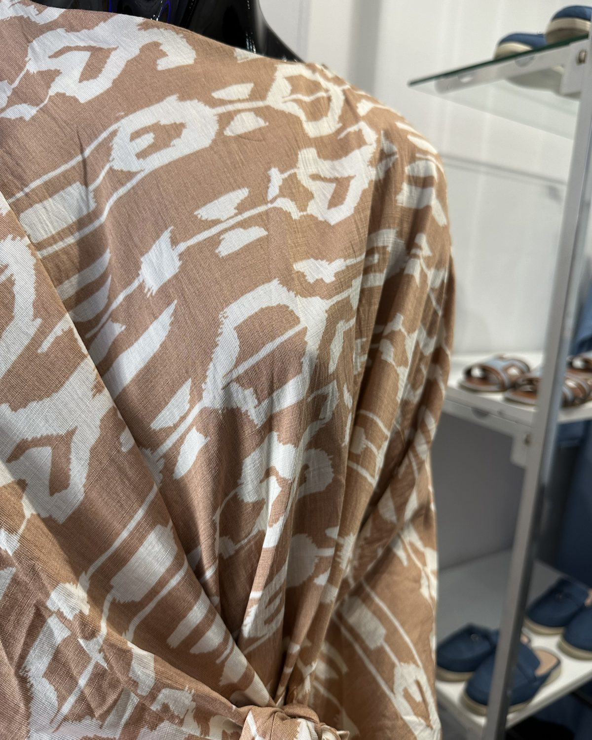 Robe motif à nouer